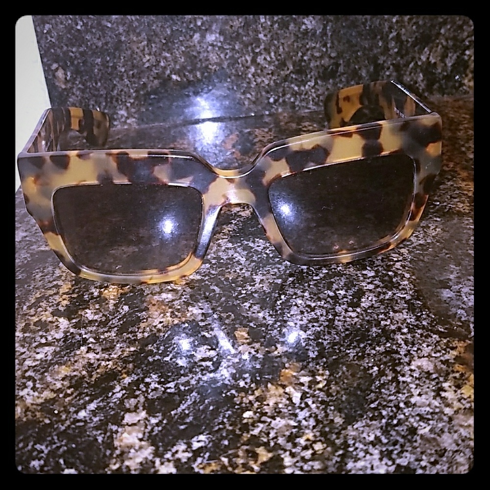 PRADA sunglasses authentic